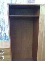 superbe armoire commode asymétrique en chêne et rotin 
