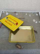 Boîte métallique publicitaire '' CAPITAINE COOK '' 