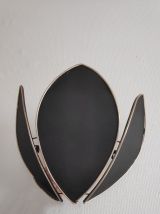 appliques murales noires et dorées