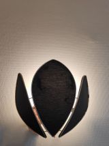 appliques murales noires et dorées