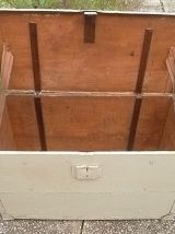 coffre  en bois et  métal, vintage