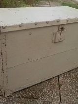 coffre  en bois et  métal, vintage