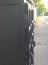 armoire vitrine parisienne