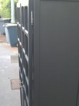 armoire vitrine parisienne