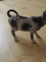 pichet a lait forme vache en porcelaine vintage