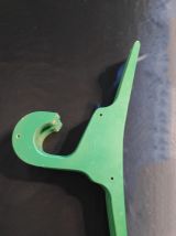 cintres vert en bois épais vintage