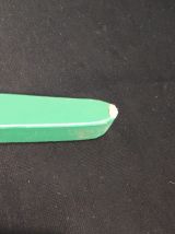 cintres vert en bois épais vintage