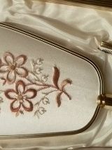 set de  coiffure dans sa boite , vintage