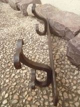 patère  murale  double  en fer  forgé