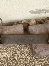 patère  murale  double  en fer  forgé