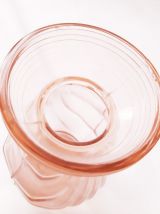 Vase en verre vintage rose