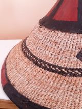 DECOR MURALE -chapeau Africain raphia et cuir,années 80