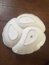 Plat de présentation ou de service en porcelaine de Limoges.