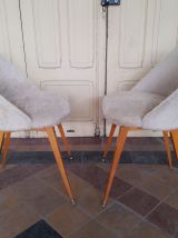 Paire chaises tonneau vintage moumoute blanche