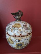 Céramique ancienne motif floral