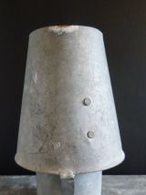 Ancien chapeau de cheminée en zinc