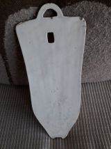 Barbotine avec un décor floral