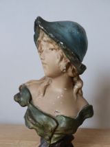 Buste de jeune femme Art Nouveau 1900