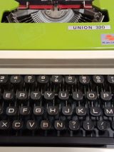 Machine à écrire UNION 320 verte olive