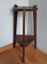 Sellette tripode porte-plantes