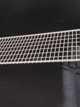 étagères murales métal quadrillé