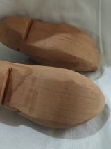Paire de petits Sabots en bois enfant pour collection 