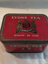 Ancienne BOITE TOLE Anglaise LYONS Tea 