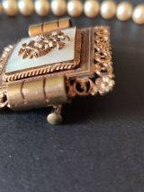 Beaux bijoux Vintage Collier perles &amp; broche Art Déco