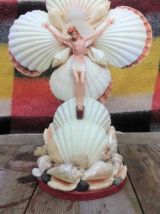 Lampe en coquillages ( le Christ) 