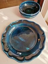 Très bel ensemble de vaisselle céramique bleu 12 pièces sign
