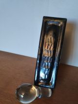 carafe verte avec bouchon transparent