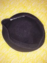 Chapeau laine à pompon 