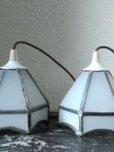 Jolie paire de suspension en verre blanc (Années 30)