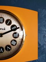 Horloge formica vintage pendule silencieuse "Kiplé orange"
