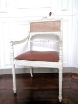 Fauteuil canné de style Louis XVI bois laqué