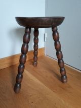 Tabouret tripode bois tourné façon bobine