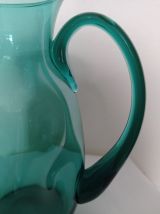 Carafe en verre soufflé turquoise