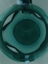 Carafe en verre soufflé turquoise