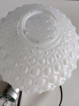 lampe art déco pied en fonte et globe en verre blanc