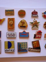 Lot  de 60 Pin's Années 90