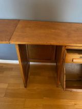 Bureau enfant des années 40/50 en chêne miel