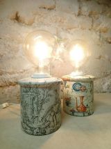 Lot de 2 lampes déco récup' upcycling à décor vintage.