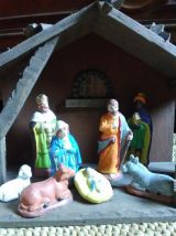 Crèche de noël et 16 personnages 