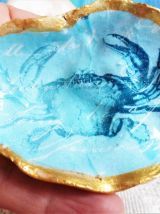 Coquille saint-jacques décorée, coquille huître  déco crabe.