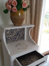 Table de chevet / console