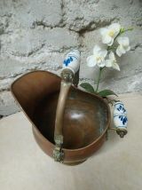 Cache-pot, jardinière à bec, en cuivre