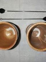  Duo de tasses mazagrans en grès et leurs cuillers
