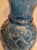 vase ananas en verre bleu
