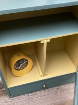 Armoire à pharmacie