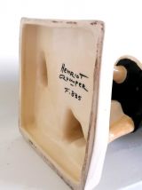 Couple de bigoudens dans le vent, par R.Micheau Vernez, Henr